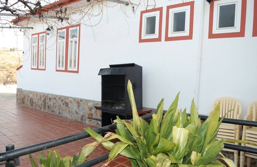 El Viso de San Juan Cottage | Rural House Jardin del Arroyo.