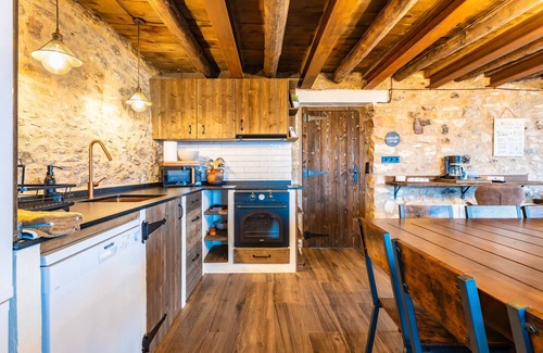 Vilafranca House | Rural House 'Masía La Parreta' with Mountain Views, Private Terrace and Private Garden