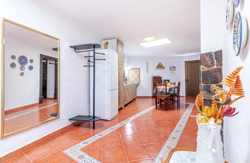 Moya House | Rural House in Moya with Private Jacuzzi