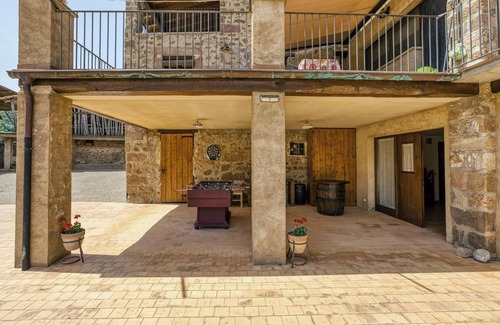 Sant Pere Despuig Villa | Rural House Mas Plantalech with Pool, Garden & Wi-Fi