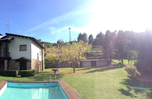 Gombren Cottage | Rural house (rental) Can Toni Rural for 9 people