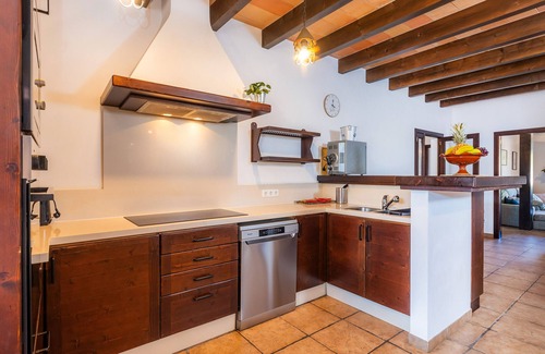 Manacor Villa | Rural House 'Villa Es Coll Doret' with Private Pool, Private Terrace and Wi-Fi