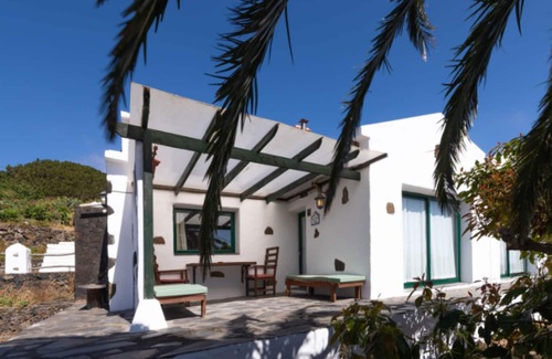 Isora Cottage | Rural House with Beautiful Views in El Hierro