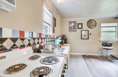 Fluker House | Rural Louisiana Vacation Rental w/Fire Pit!