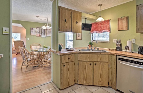 Crescent City House | Rural Pomona Park Getaway Near St John’s River!