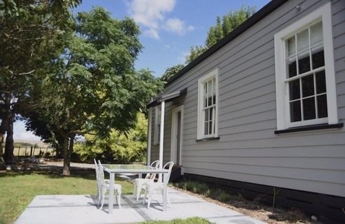 Raukawa Cottage | Rural retreat 10mins from Bridge Pa wine district