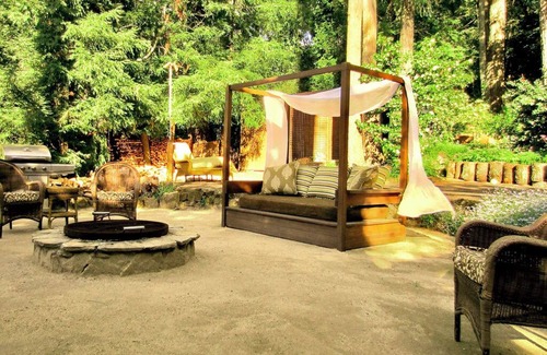 Santa Rosa House | Rural Retreat in Giant Redwoods at center of Napa Wine Country, Free Concierge