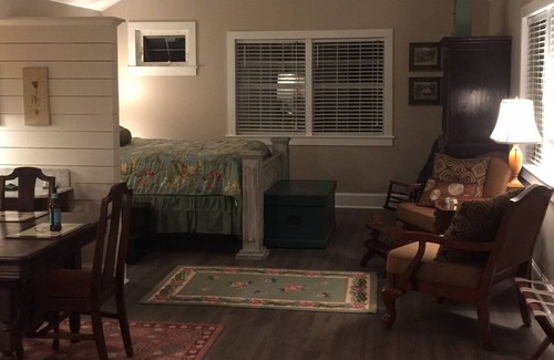 Johns Island House | Rural setting close to everything.