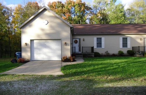 Canal Fulton Condo | Rural setting in midst of quaint, small, historic town w/plenty of activities