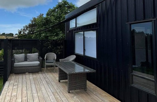 Hurworth Cottage | Rural Tiny home retreat very close to town