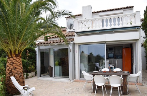 Theoule-Superieur House | Rural villa with shared pool and tennis court