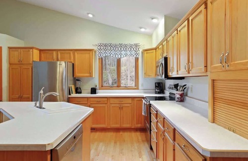 Ellsworth House | Rush River Trout Retreat