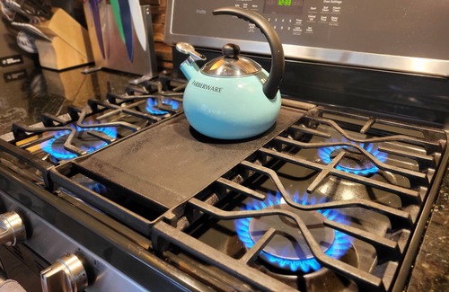 Franklin House | Rushing Water, Hot Tub, Big Deck, Firepit, Hiking, National Forest & Wi-Fi