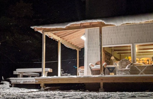 Whitingham House | Rustic 1850s barn, updated & funky, ideal for exploring Southern VT/Western MA .