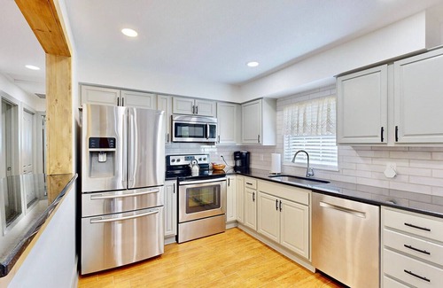 Wesley Chapel House | Rustic 3 Bedroom Home in Wesley Chapel!