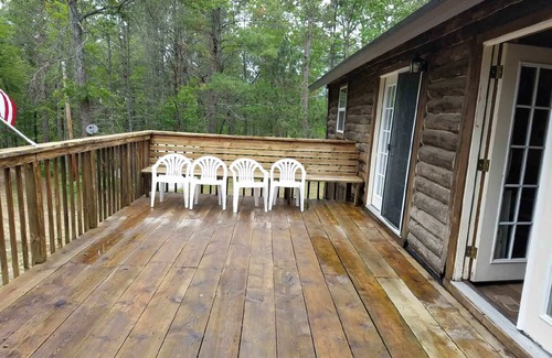 Grayling Cabin | Rustic 4 bedroom cottage in the woods