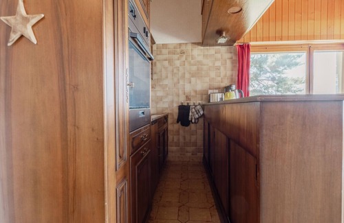 Randogne Apartment | Rustic accommodation with mountain views