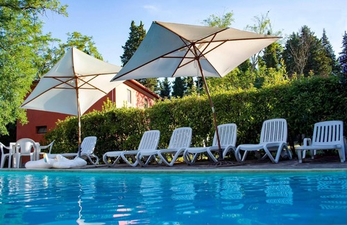 Ghizzano Apartment | Rustic apartment with swimming pool on the Tuscan hills