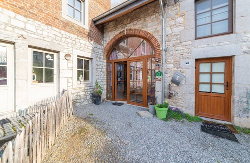 Bohon House | Rustic Bohon family retreat