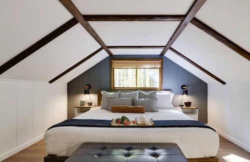 Hamlin Ski Chalet | Rustic Cabin at Poconos +Ski, 2 king beds, Pit