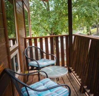 Sedona House | Rustic Cabin for 2 in Oak Creek Cabin - WILD ROSE