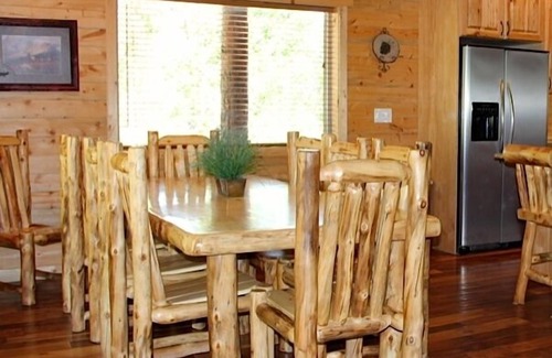 Tollgate Canyon Cabin | Rustic Cabin Getaway, New Hot Tub