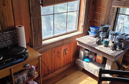 Comfort Cabin | Rustic Cabin Located in the peaceful Texas Hill Country