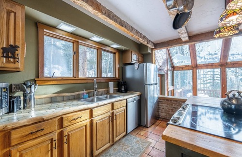 Alma Cabin | Rustic Cabin Nestled in Aspens & Pines w/Indoor Hot Tub: A Photographer's Dream