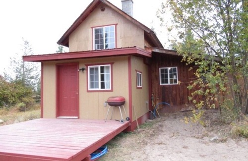 Columbia Falls House | Rustic Chalet 20 minutes from Glacier National Park