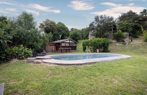Riudarenes Apartment | Rustic Charm in Riudarenes
