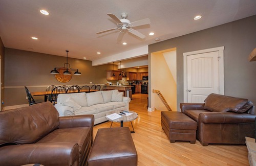 Thayerville House | Rustic Charm Near Lake & Wisp Resort w/Hot Tub