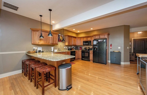 Thayerville House | Rustic Charm Near Lake & Wisp Resort w/Hot Tub