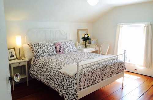 Adjala-Tosorontio Other | Rustic-Chic Foxglove Farm just 1hr from Toronto