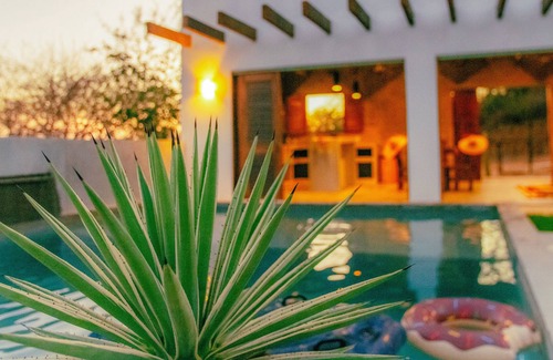 Lazaro Cardenas Villa | Rustic & Chic Ocean View Pool & Breeze