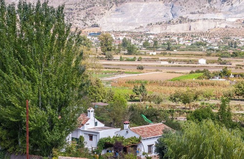 Padul Cottage | Rustic Cottage in El Padul with private terrace