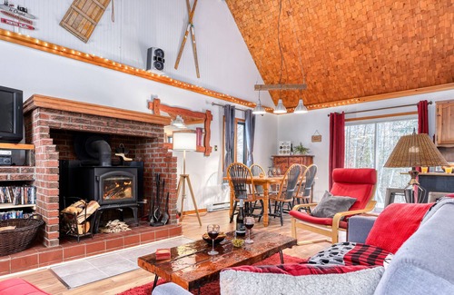 Chertsey Cabin | Rustic cottage - nature & lake