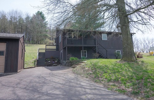 Danville House | Rustic country home, 13 minutes to Geisinger