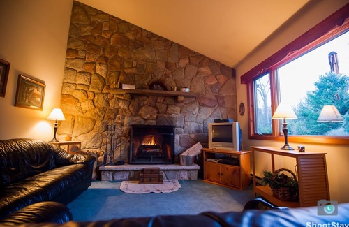 Jim Thorpe House | Rustic Country Home Log Sided On Wooded 5 Acres