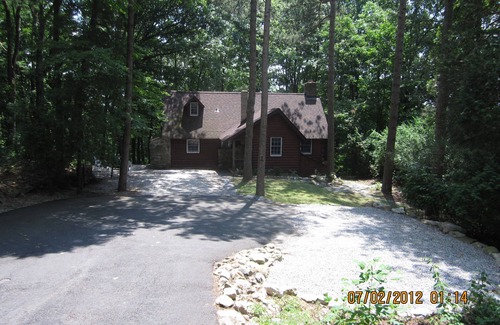 Frankford Cabin | Rustic country log cabin at Culver Lake.​
