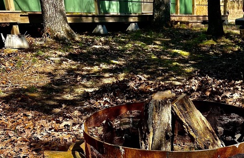 Mountain View House | Rustic Cove Container ~ unique quirky tiny house ~ Fast Wi-Fi