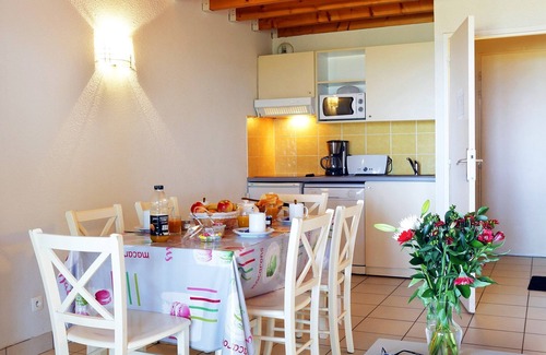 Plougonvelin Condo | Rustic + Cozy Apartment | Direct Beach Access!