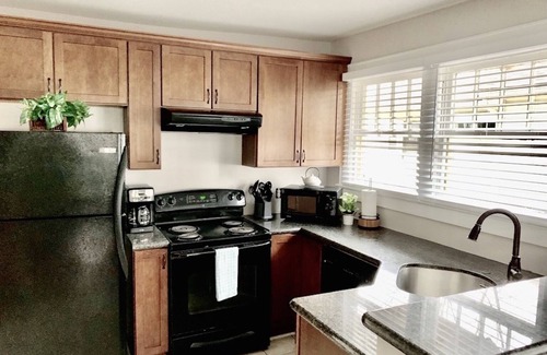 Villa Heights House | Rustic Craftsman Charmer in the heart of it all - Uptown/Noda/Plaza-Midwood