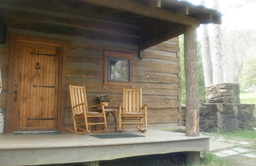 Black Mountain Cabin | Rustic elegance in the heart of the Blue Ridge Mountains