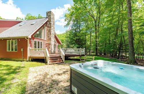 Blakeslee House | Rustic Elegance w/Hot Tub, Game Loft & Fireplace
