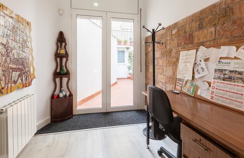 La Sagrera House | Rustic family home with private terraces