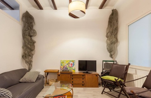 La Sagrera House | Rustic family home with private terraces