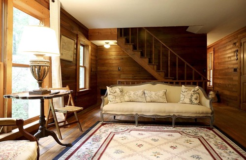 Suwanee Other | Rustic farm is a secluded place to let the family gather in a big outdoor space.