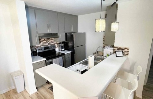 Woodland Springs Condo | Rustic Farmhouse Old Town Condo w/Patio & Pool