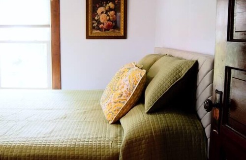 Van Wert Other | Rustic Five Oaks Farmhouse