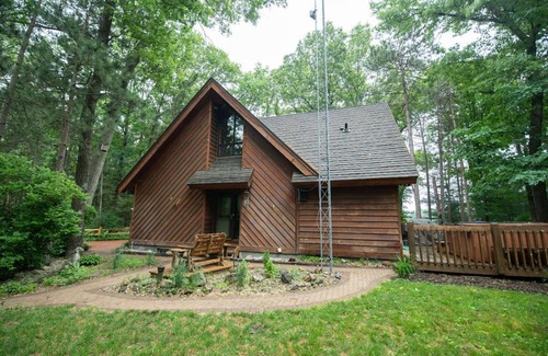 Friendship House | RUSTIC HOME WITH PRIVATE PIER ON LAKE ROCHE-A-CRI - PET FRIENDLY
